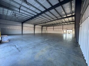 18612 Kermier rd, Hockley, TX for sale Interior Photo- Image 2 of 2