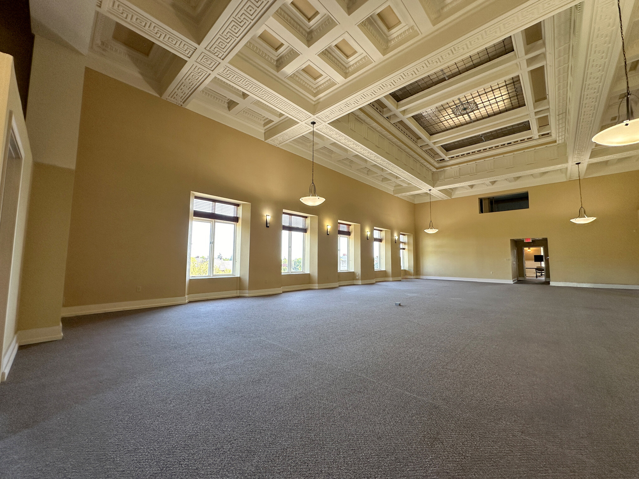 495 State St, Salem, OR for lease Interior Photo- Image 1 of 4