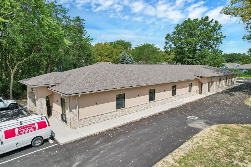 5122 Morse Rd, Columbus, OH for lease - Building Photo - Image 3 of 22