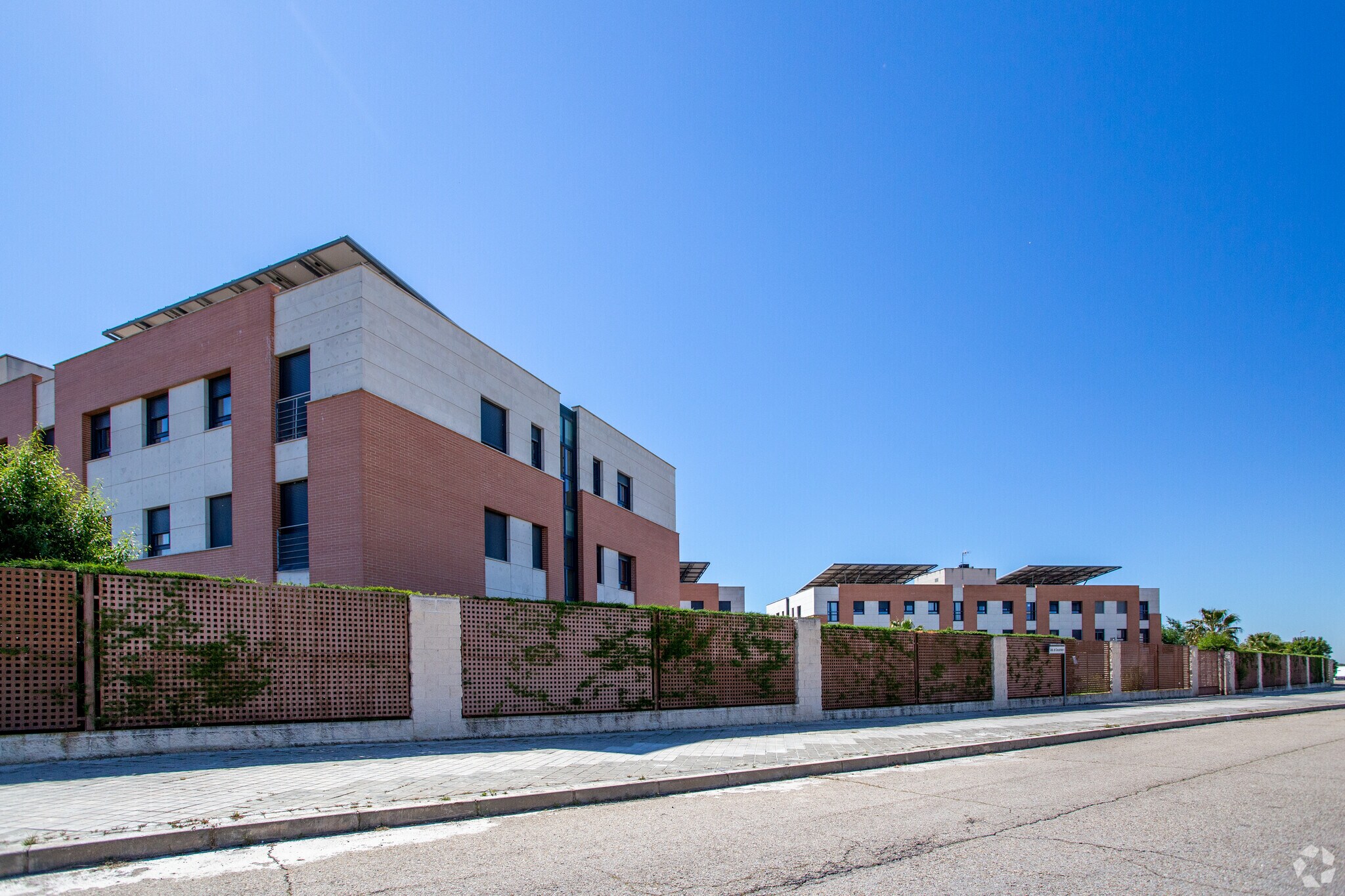 Camino del Olivar, 25, Alcalá de Henares, Madrid for sale Primary Photo- Image 1 of 1