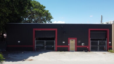 1950 Grant St, Hollywood, FL for lease Interior Photo- Image 2 of 9