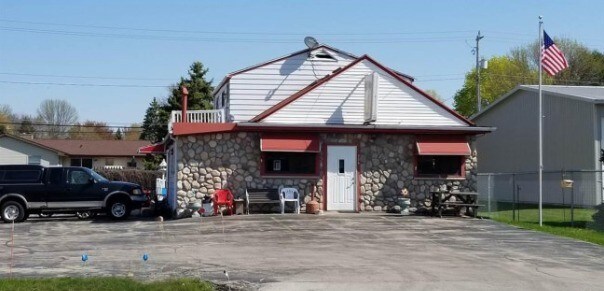 726 Valley Rd, Menasha, WI for sale Building Photo- Image 1 of 1