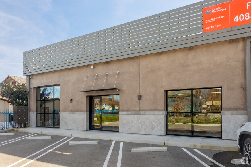 259-261 Moffett Blvd, Mountain View, CA for lease - Building Photo - Image 3 of 7