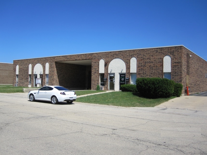 528-532 Morse Ave, Schaumburg, IL for lease Primary Photo- Image 1 of 4