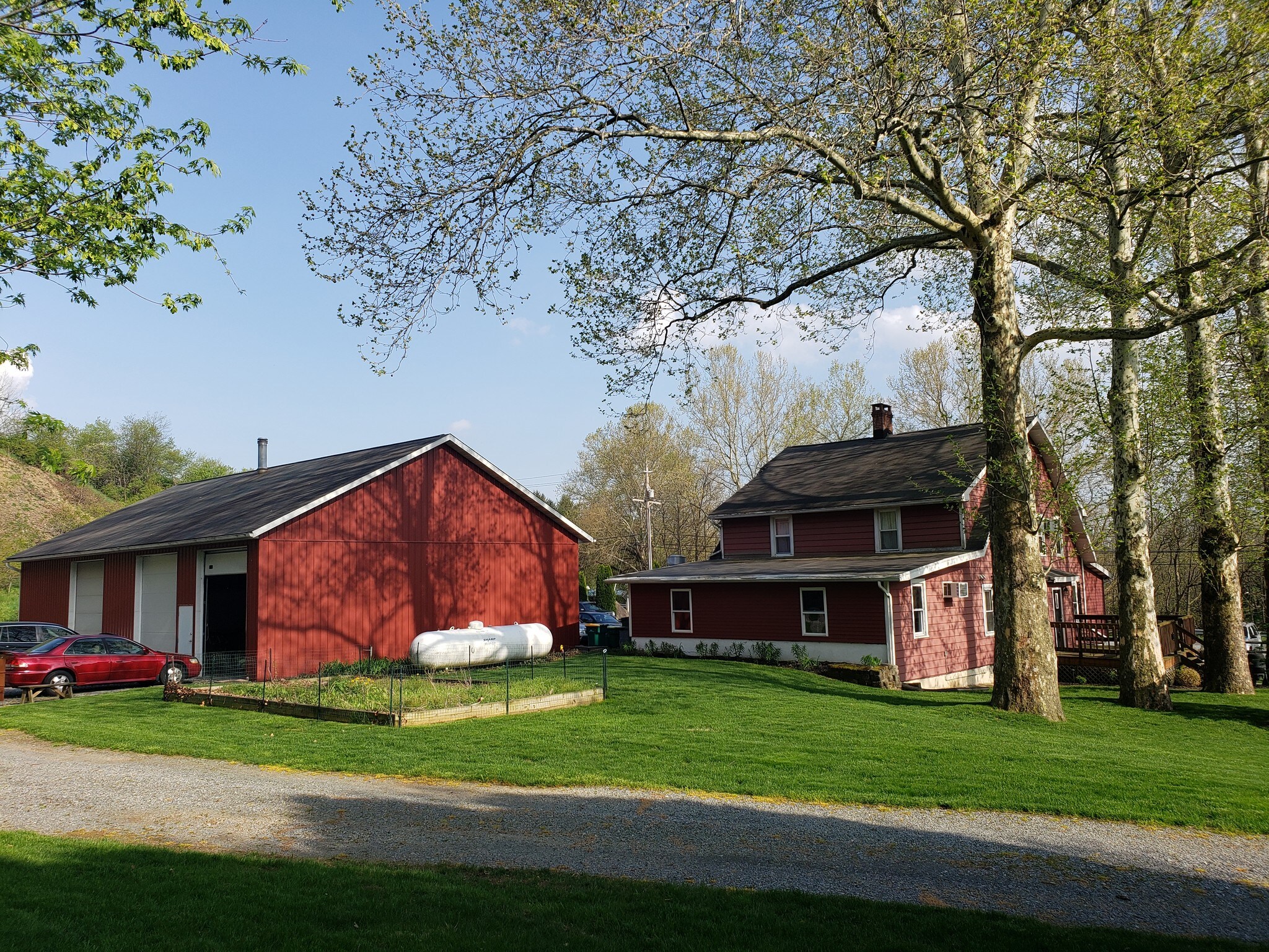 45 Old Route 22, Kutztown, PA 19530 Spectators Bar and Grille