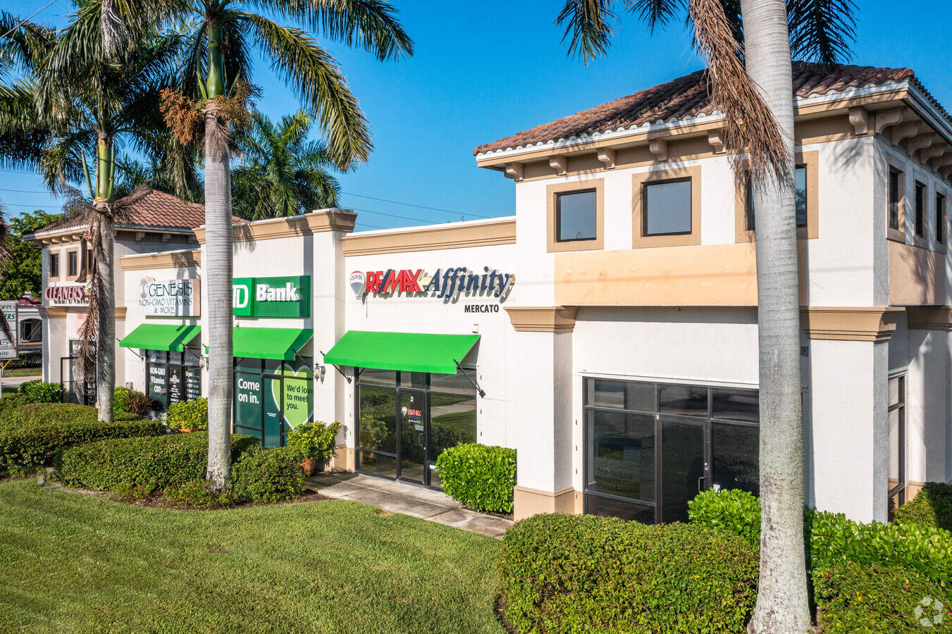 877 N 91st Ave, Naples, FL 34108 - Bellagio Shoppes | LoopNet