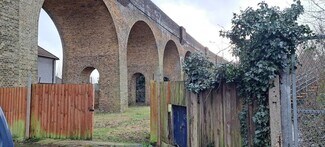 More details for 94 Angel Rd, Thames Ditton - Industrial for Lease