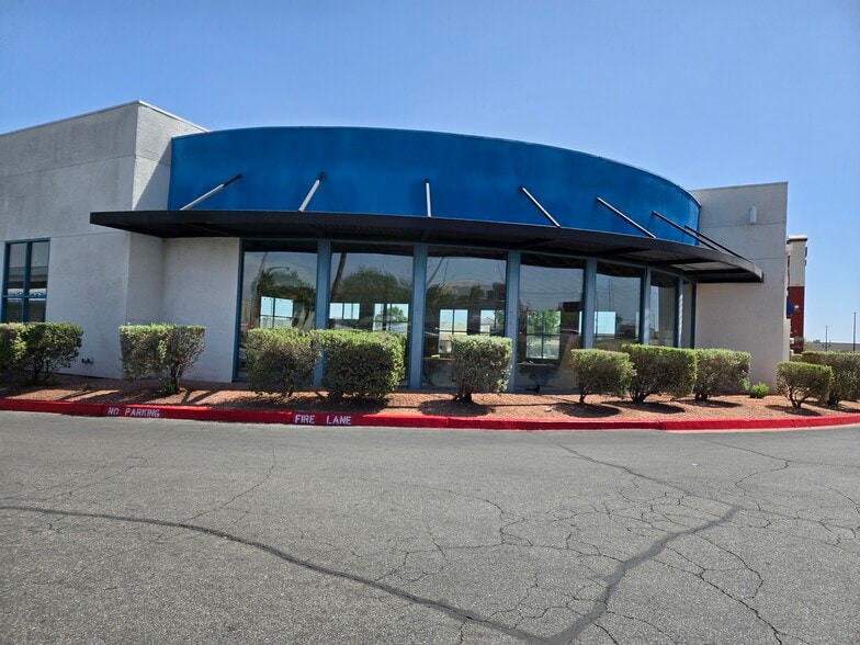 3993 S Maryland Pky, Las Vegas, NV for lease - Building Photo - Image 1 of 5