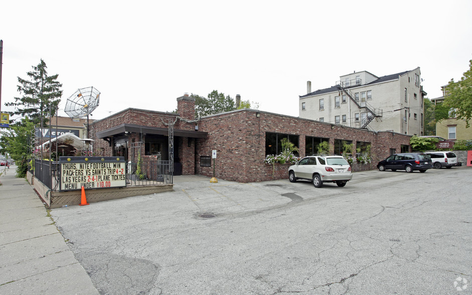 1230 N Van Buren St, Milwaukee, WI for sale - Building Photo - Image 1 of 5