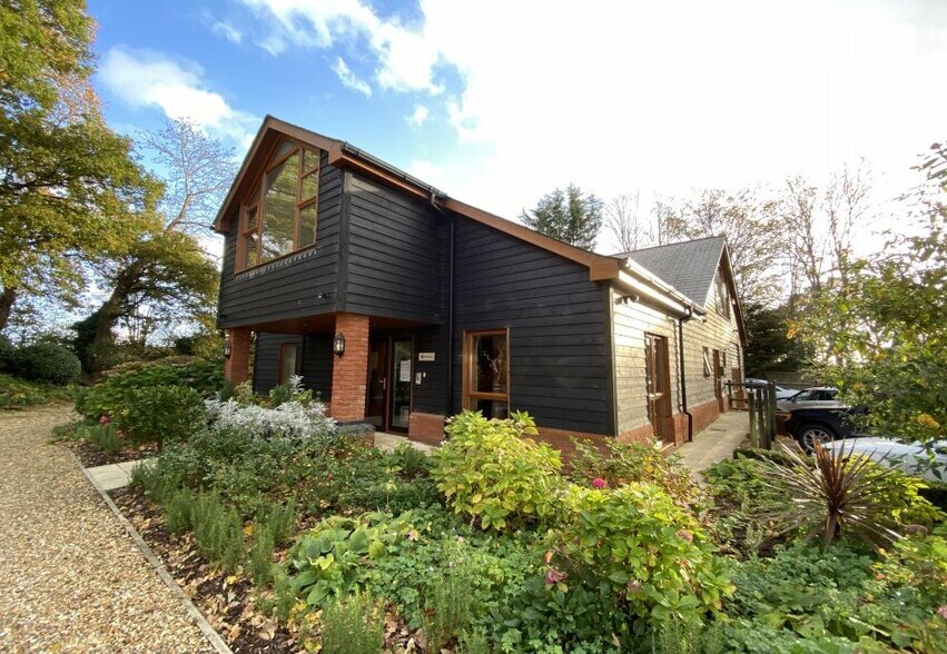 Calcot Ln, Curdridge for sale - Building Photo - Image 1 of 1