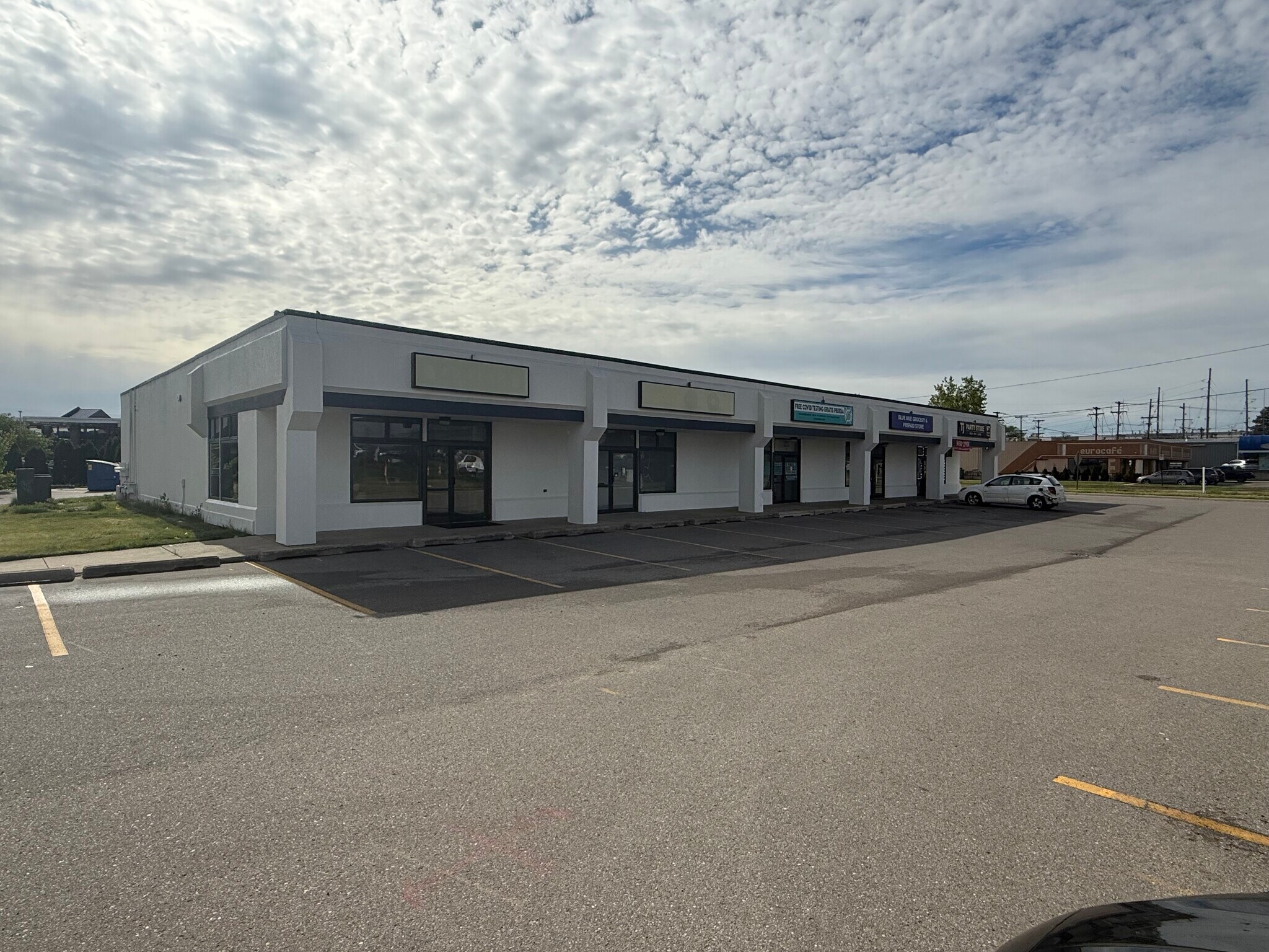 2882 Shaffer Ave SE, Grand Rapids, MI for sale Building Photo- Image 1 of 1