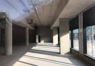 32 Isambard Brunel Rd, Portsmouth for lease Interior Photo- Image 2 of 2