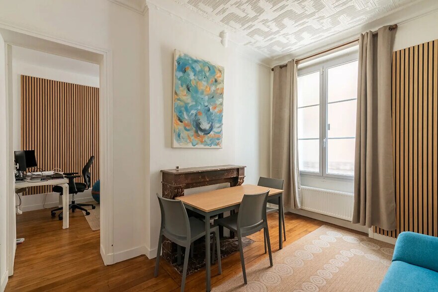 48 Rue Du Château Landon, Paris for sale - Interior Photo - Image 2 of 4