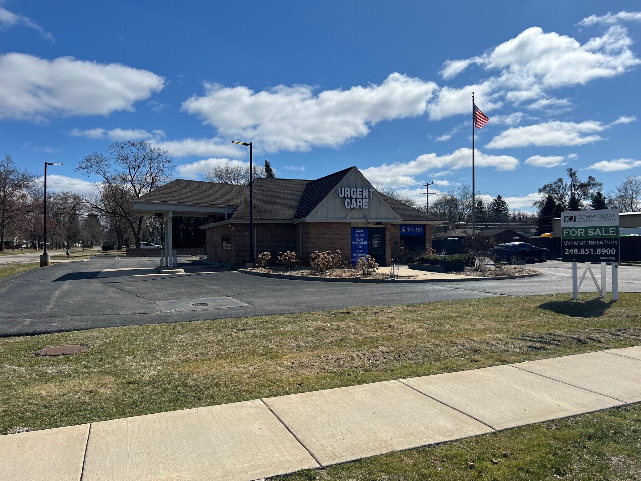 22990 Pontiac Trl, South Lyon, MI for sale Building Photo- Image 1 of 1