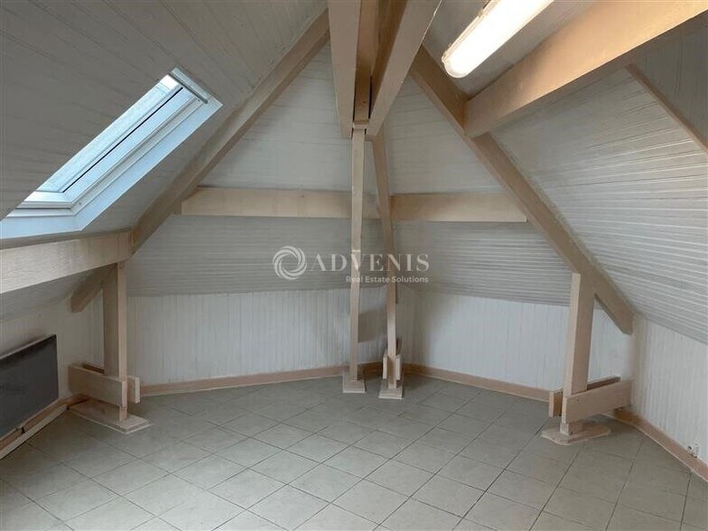 Office in Bourges for lease - Interior Photo - Image 3 of 3