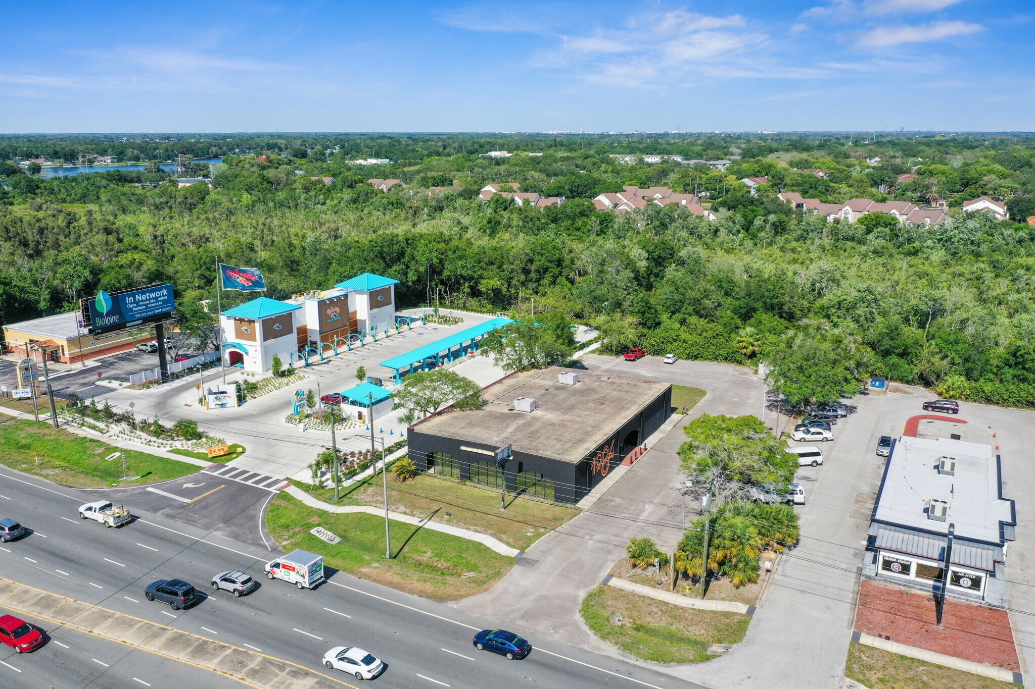 8725 N Dale Mabry Hwy, Tampa, FL 33614 Retail For Sale / Tampa, FL / 7,884 SF