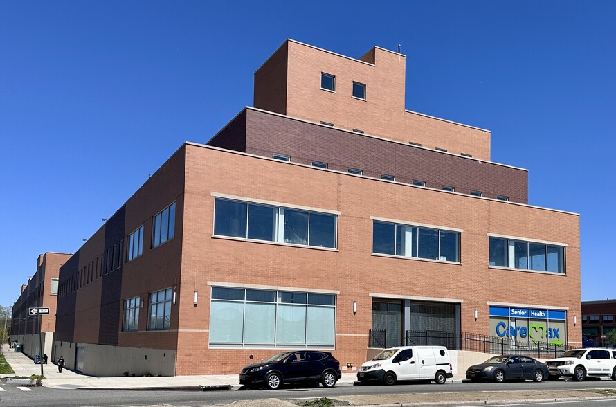 7801-15 Linden Blvd, Queens, NY for lease - Primary Photo - Image 1 of 15