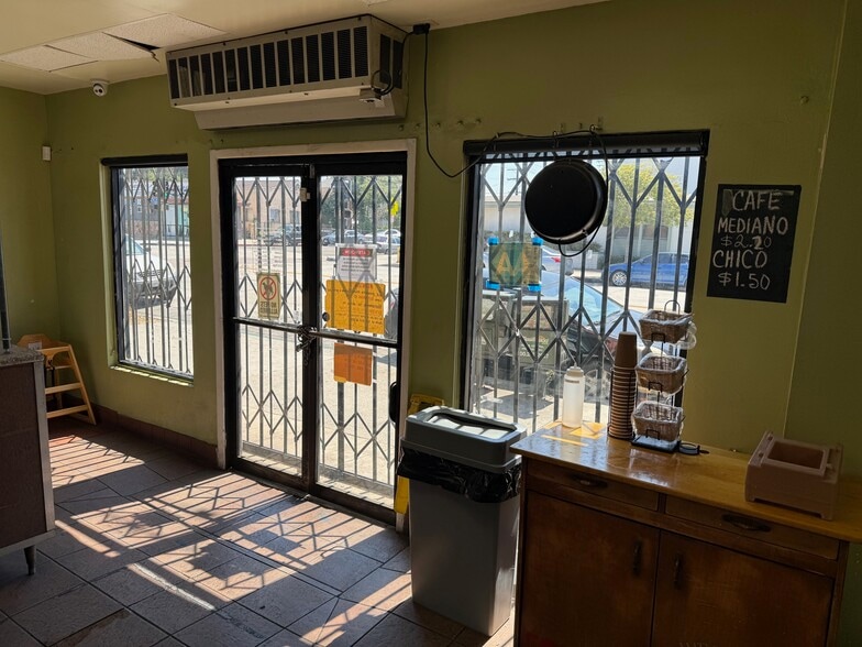 3727 E 1st St, Los Angeles, CA for lease - Interior Photo - Image 3 of 18