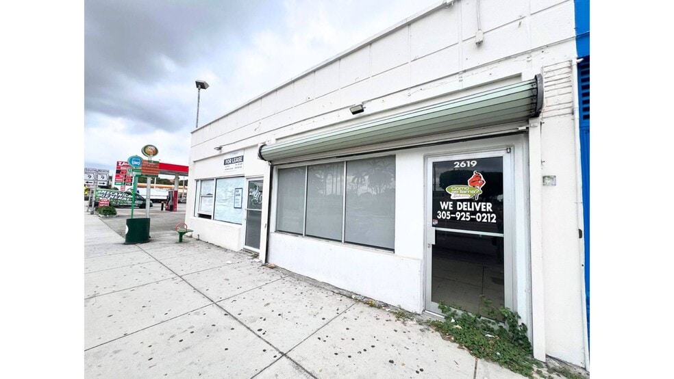 2601-2611 W Flagler St, Miami, FL for lease - Building Photo - Image 1 of 9