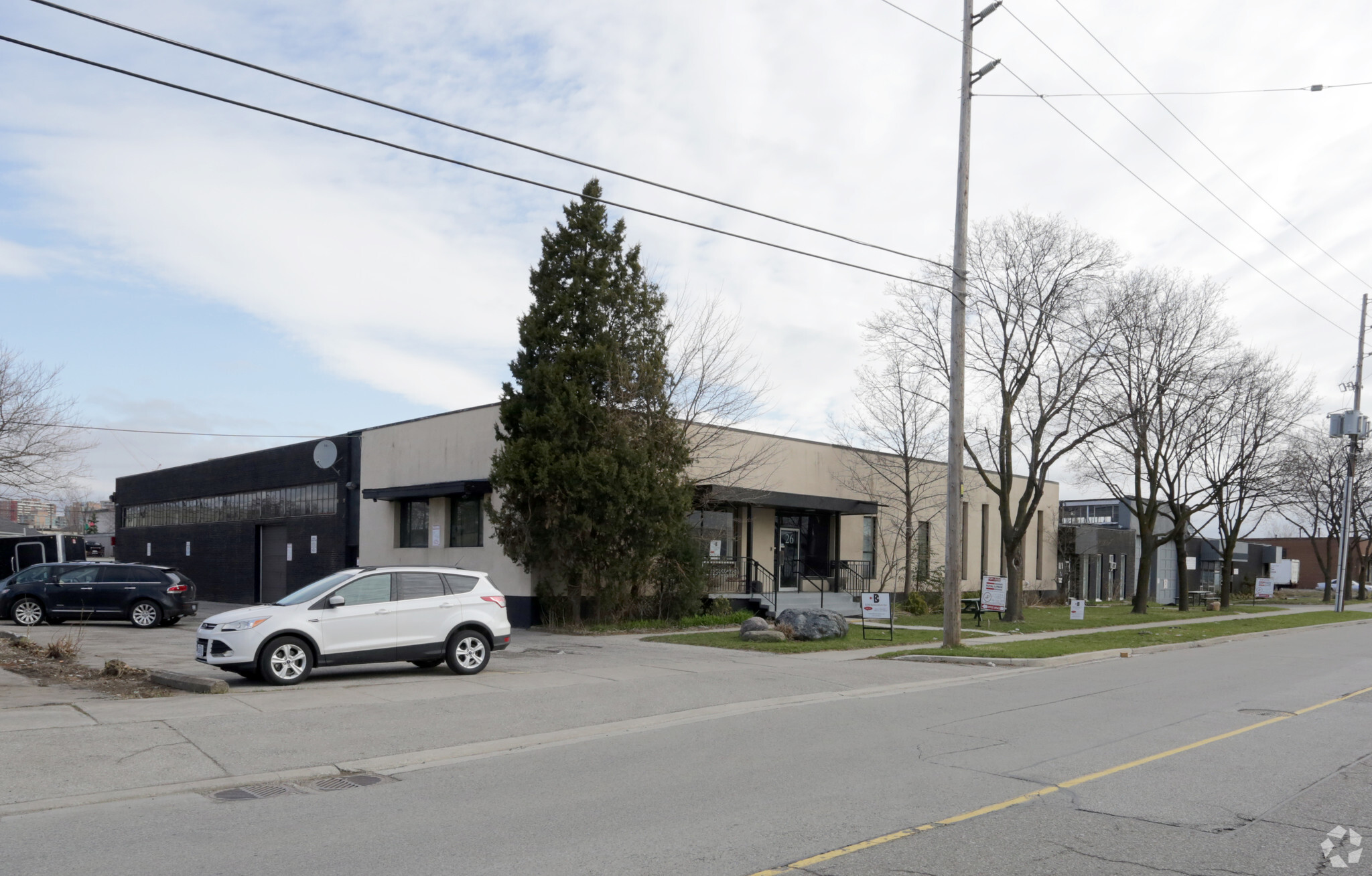 26 Six Point Rd, Toronto, ON for lease Primary Photo- Image 1 of 4