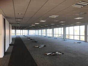 229 Rue De La Belle Etoile, Roissy-en-France for lease Interior Photo- Image 2 of 3