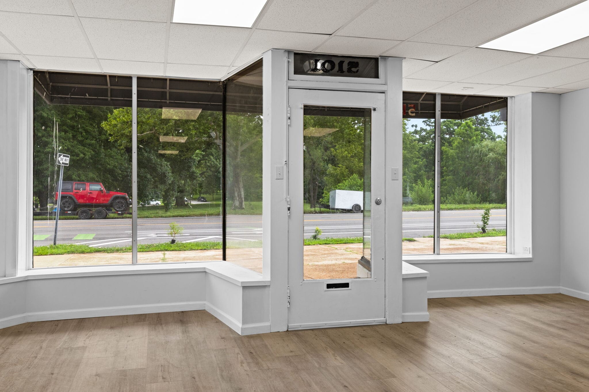 5101 S Kingshighway Blvd, Saint Louis, MO for lease Interior Photo- Image 1 of 20