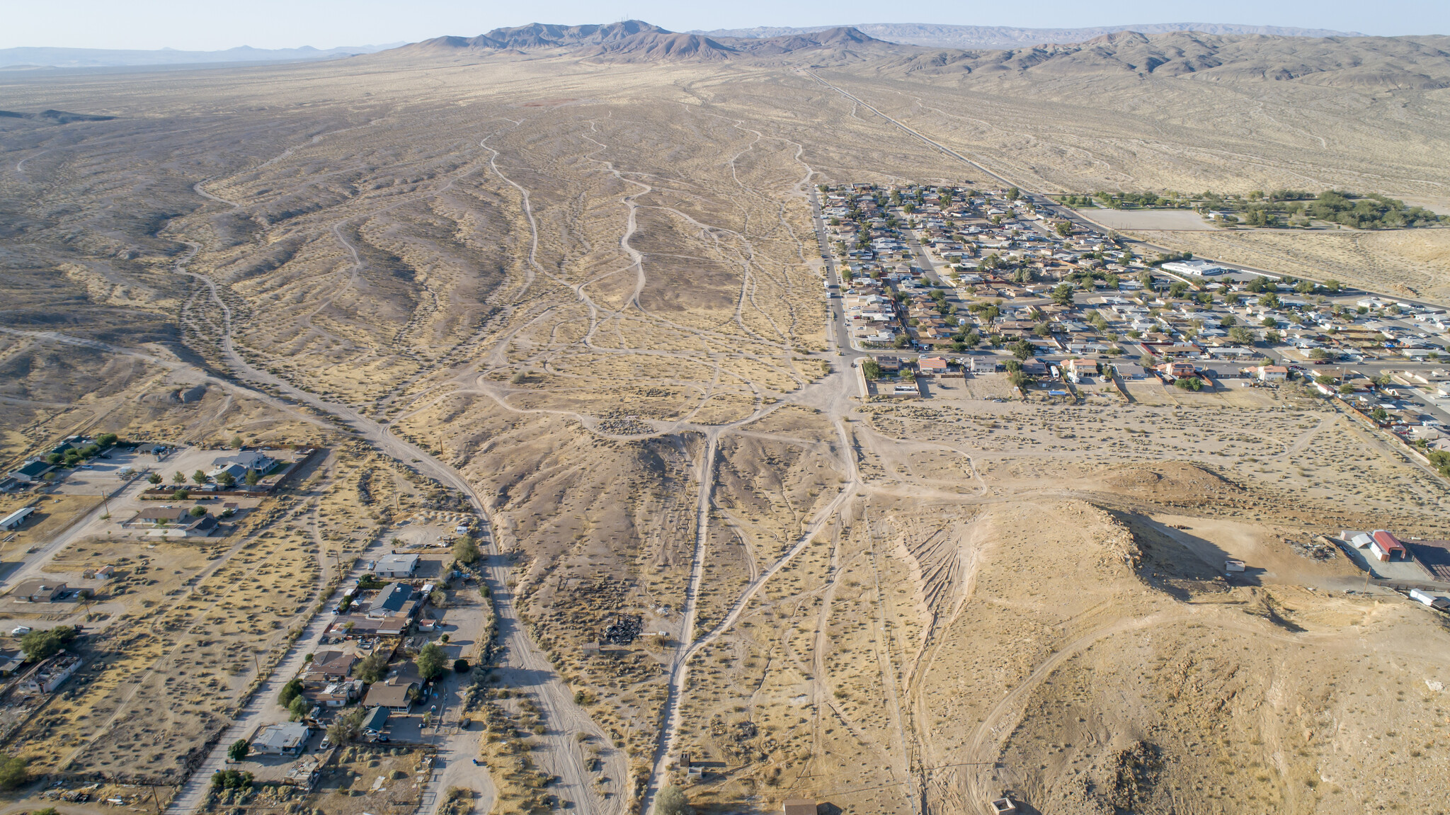 37000 Weston Ave, Barstow, CA for sale Primary Photo- Image 1 of 43