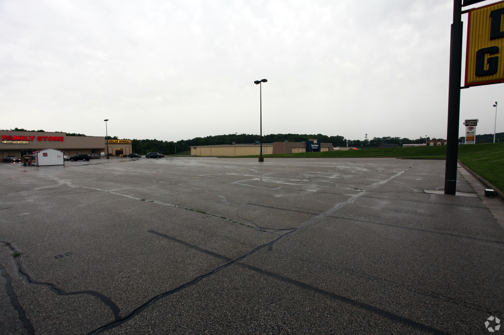 Ireland Rd, South Bend, IN for sale Primary Photo- Image 1 of 1