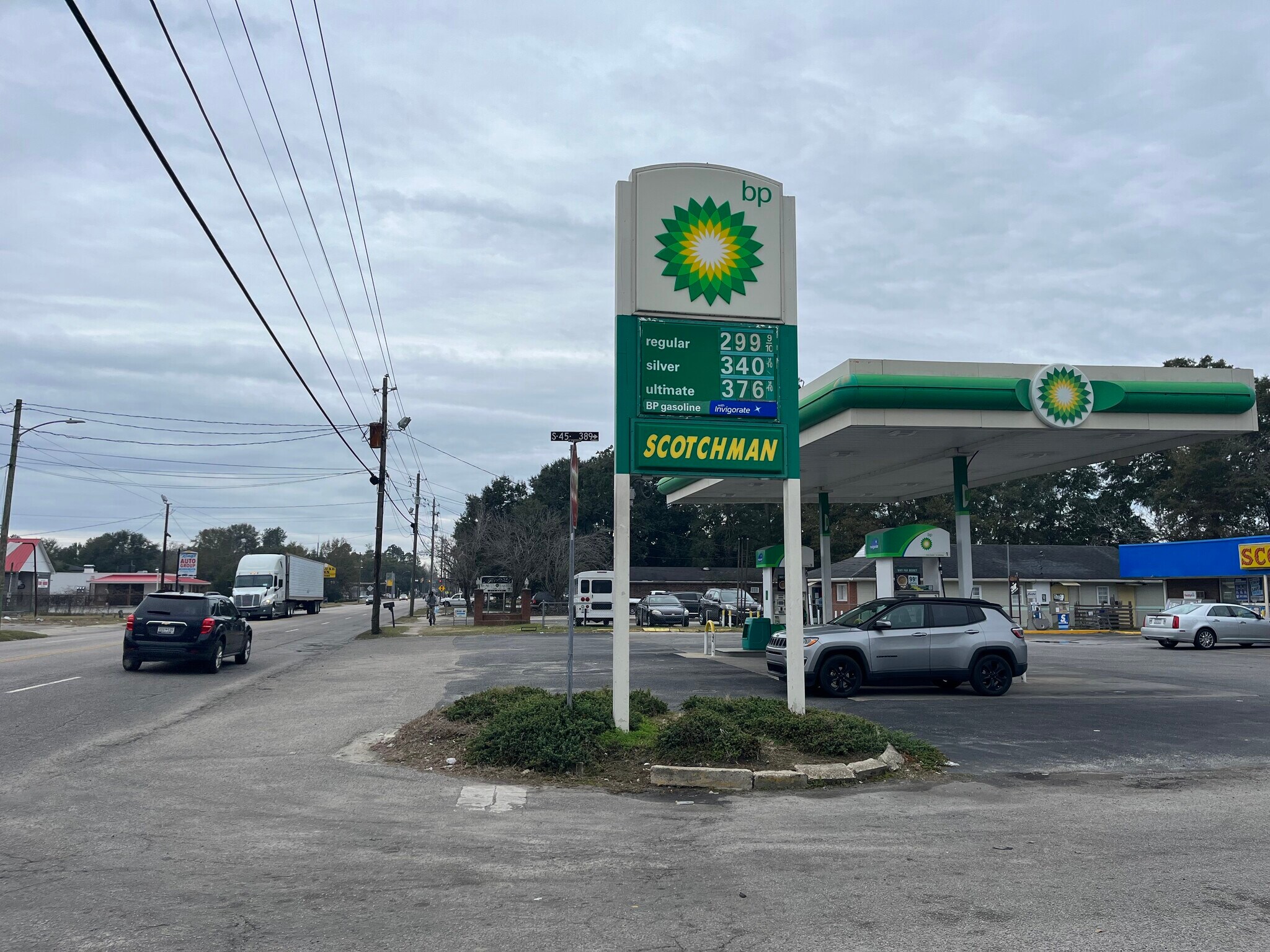 1437 N Longstreet St, Kingstree, SC 29556 Scotchman