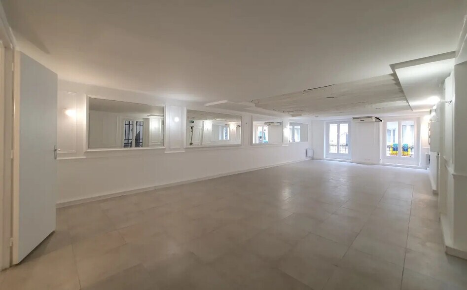 16 Rue Joubert, Paris for sale - Interior Photo - Image 1 of 10