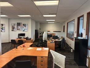 1000 SE Everett Mall Way, Everett, WA for lease Interior Photo- Image 2 of 12