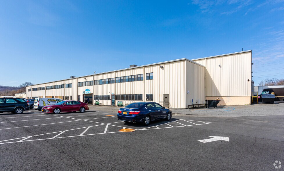 50 Holt Dr, Stony Point, NY 10980 5,200 SF warehouse (divisible)