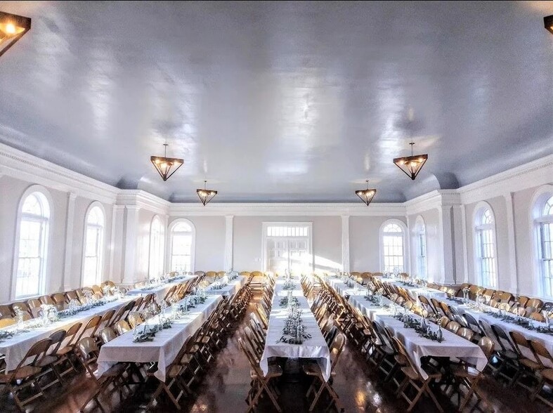 15 S Center St, Redmond, UT for sale - Interior Photo - Image 3 of 21