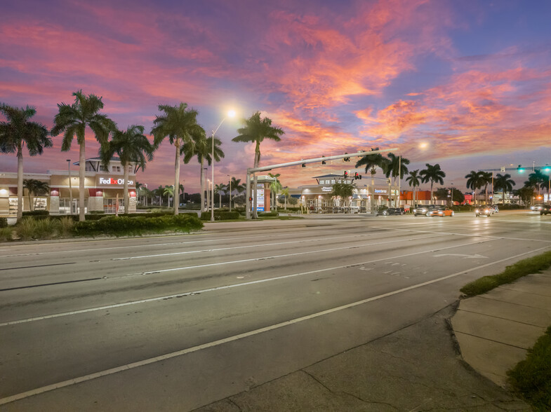 11601-11609 S Cleveland Ave, Fort Myers, FL for lease - Building Photo - Image 1 of 11