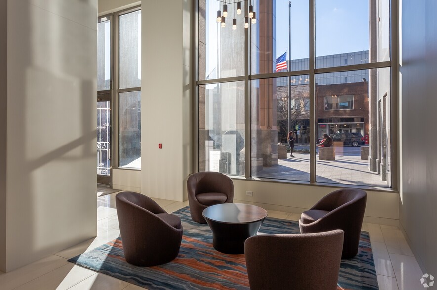 150 Fayetteville St, Raleigh, NC for lease - Lobby - Image 3 of 17