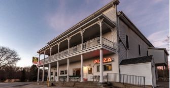 W302N9510 County Rd E, Hartland, WI for sale Building Photo- Image 1 of 1