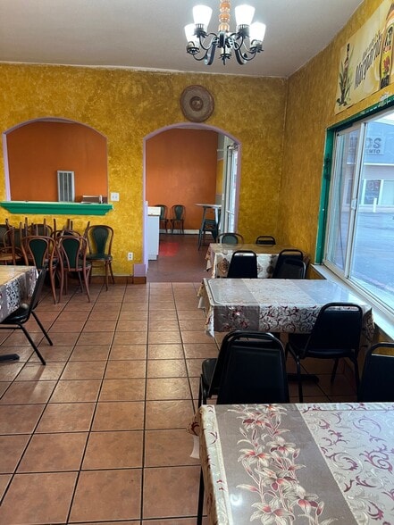 9353 Greenback Ln, Orangevale, CA for lease - Building Photo - Image 3 of 17