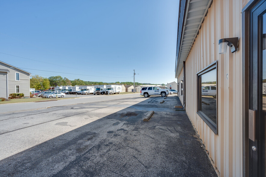 8220 Stephanie Dr SW, Huntsville, AL for sale - Building Photo - Image 1 of 20