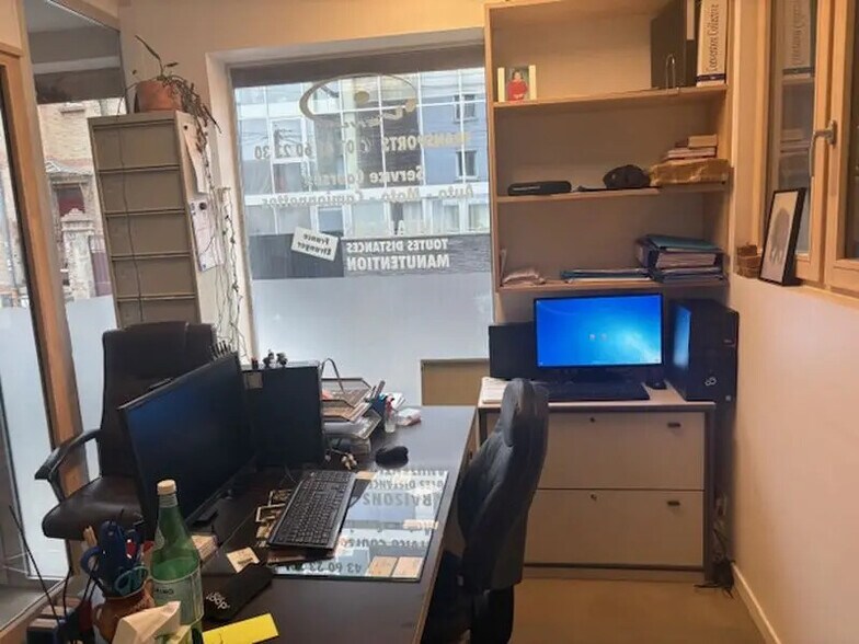 Retail in Montreuil for sale - Interior Photo - Image 3 of 6