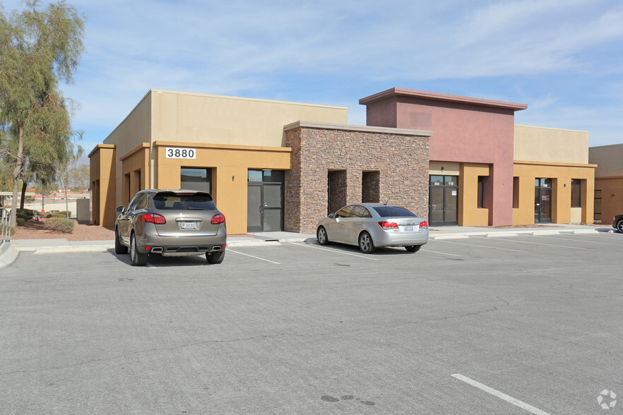 3880 W Ann Rd, North Las Vegas, NV for lease - Building Photo - Image 2 of 6