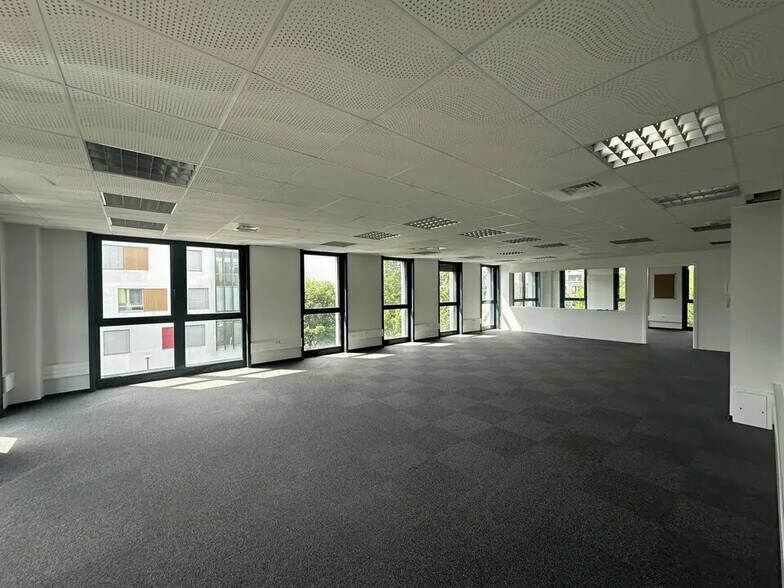 Office in Strasbourg for lease - Interior Photo - Image 2 of 7