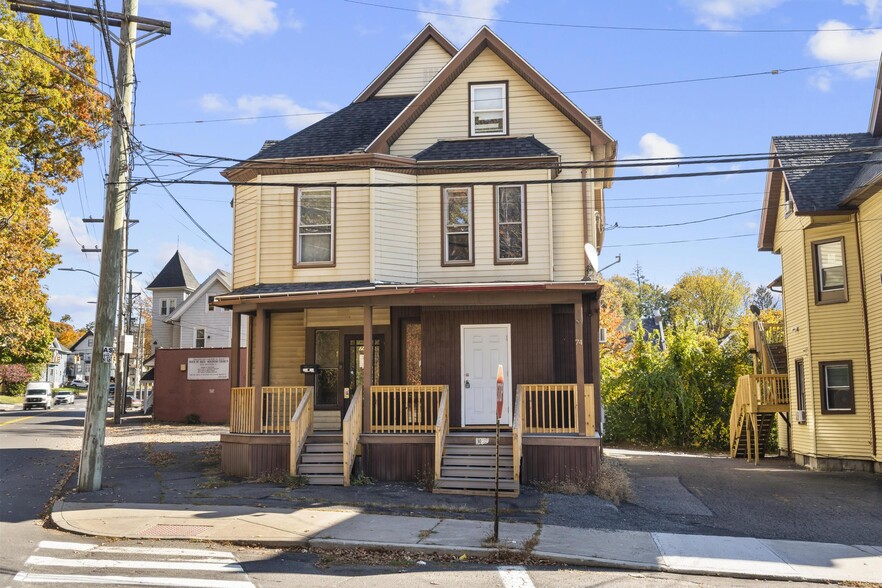 74 Holmes Ave, Waterbury, CT for sale - Building Photo - Image 2 of 30