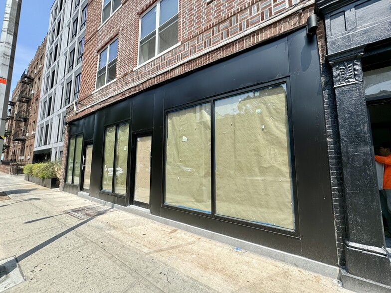 205 Clarkson Ave, Brooklyn, NY for lease - Primary Photo - Image 1 of 9