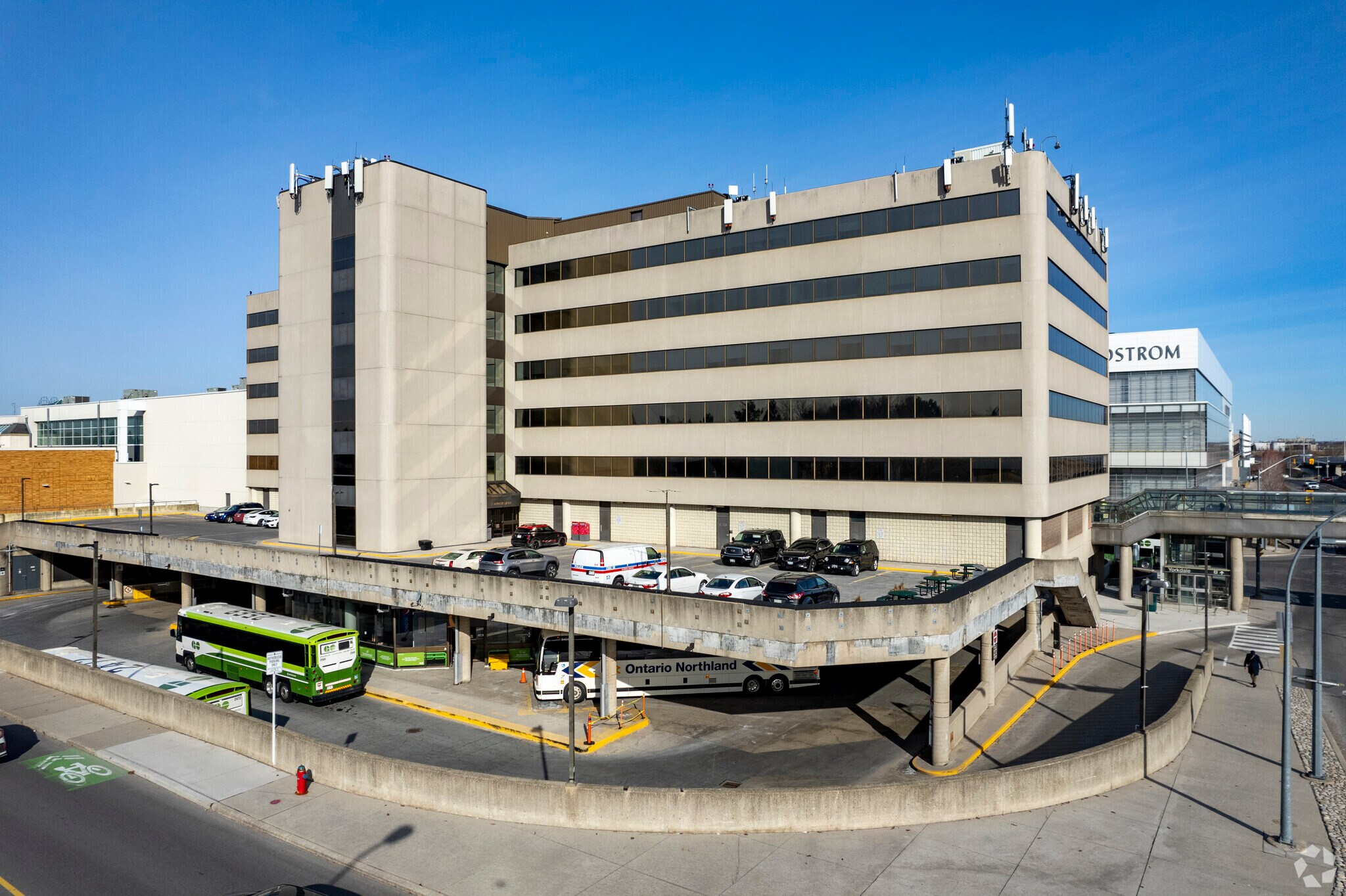 1 Yorkdale Rd, Toronto, ON for lease Primary Photo- Image 1 of 3