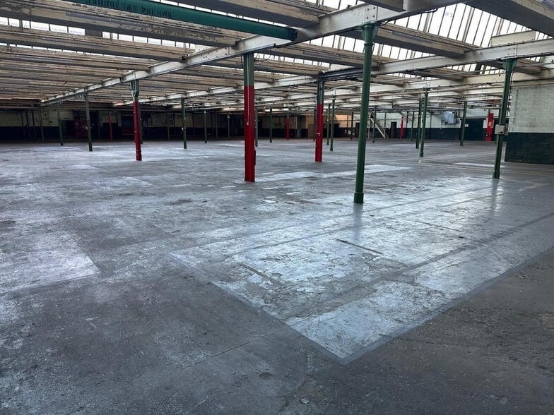 Whitworth Rd, Rochdale for lease - Building Photo - Image 2 of 9