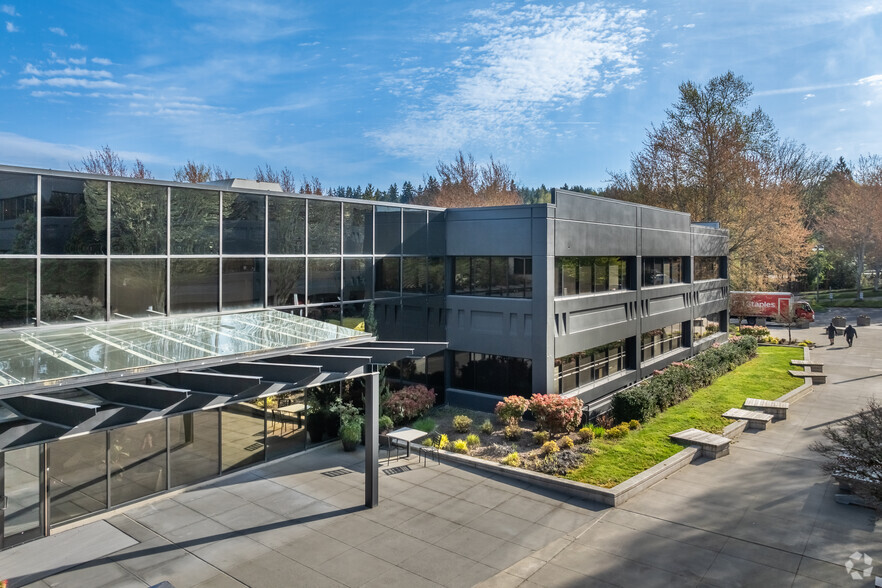 3015 112th Ave NE, Bellevue, WA for lease - Building Photo - Image 2 of 5