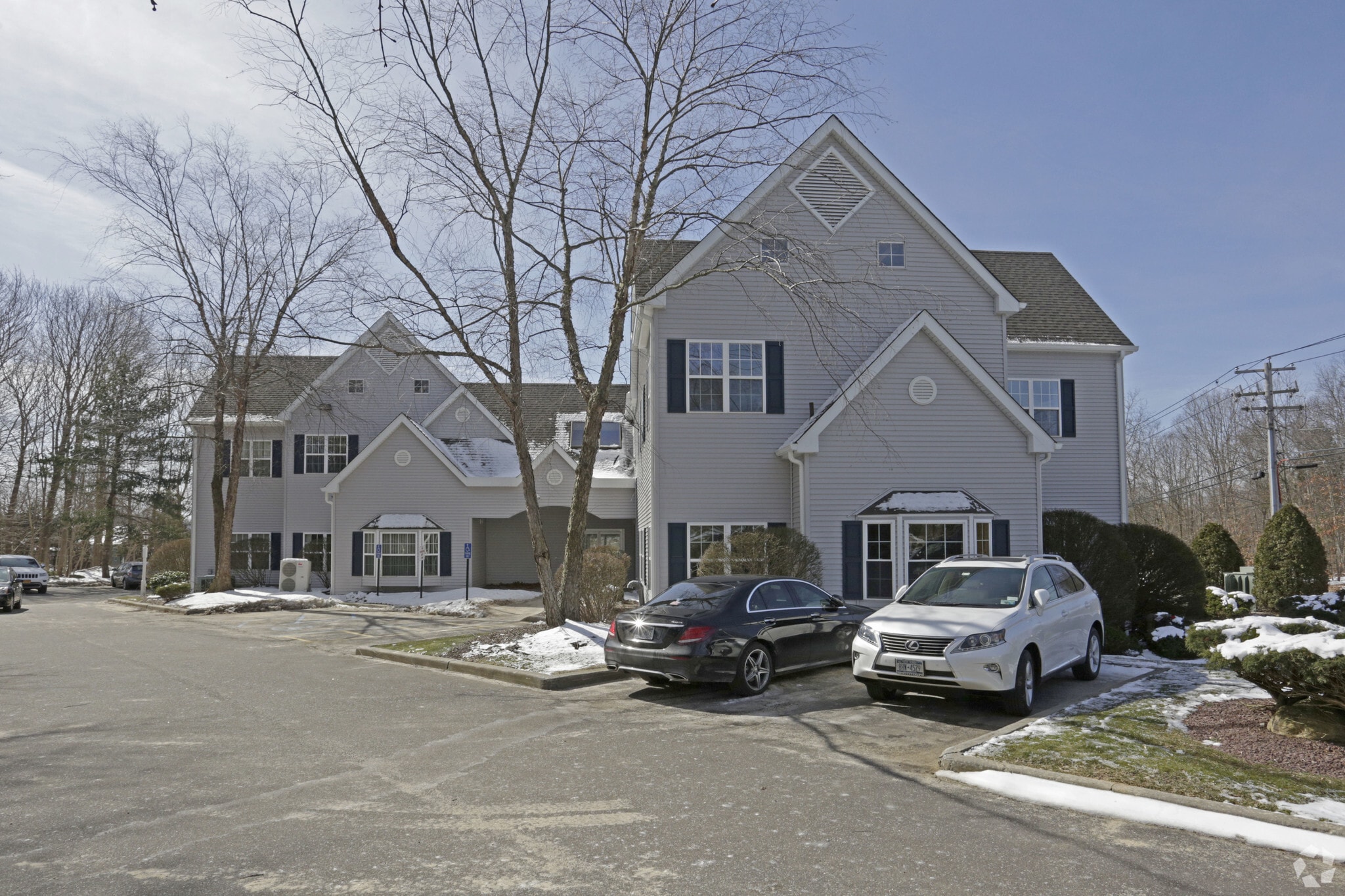 28 N Country Rd, Mount Sinai, NY 11766 Portview