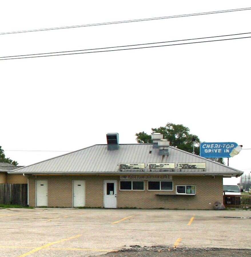 1701 Grandview Ave, Muscatine, IA 52761