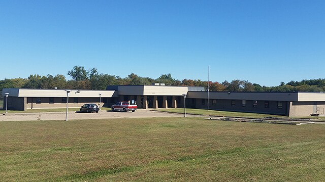 2600-2620 SE 23rd St, Topeka, KS for sale Building Photo- Image 1 of 1
