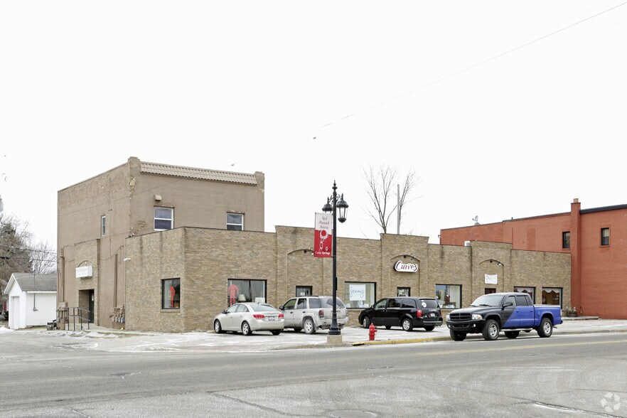 55-61 N Main St, Cedar Springs, MI for sale - Primary Photo - Image 1 of 1